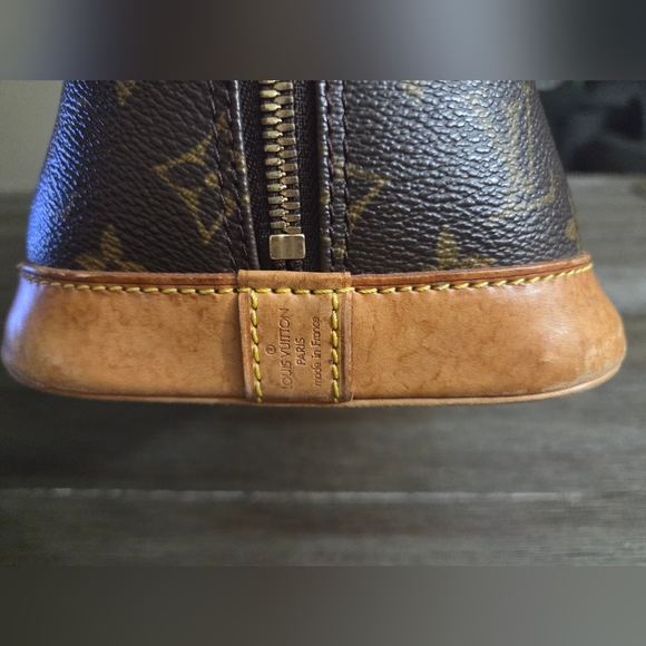 ✅️ Authentic Louis Vuitton ALMA PM - Picture 8 of 16